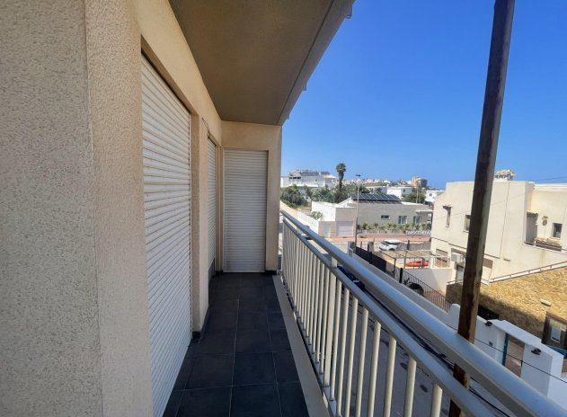 Resale - Apartment / Flat * - Torrevieja * - Miramar - Torre del Moro