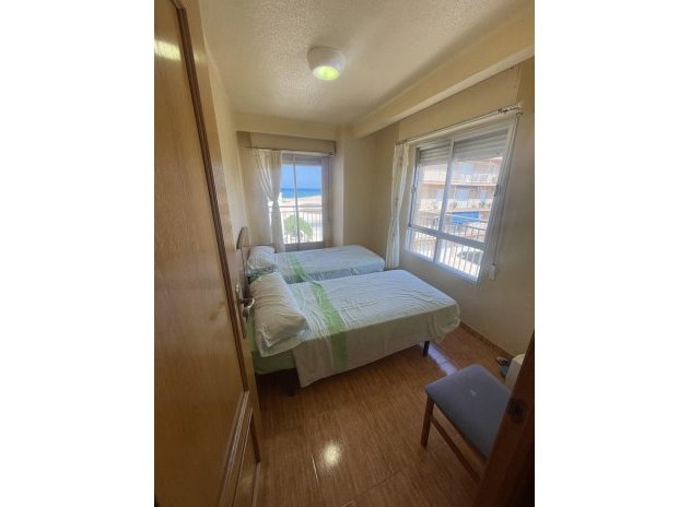 Resale - Apartment / Flat * - Torrevieja * - Miramar - Torre del Moro