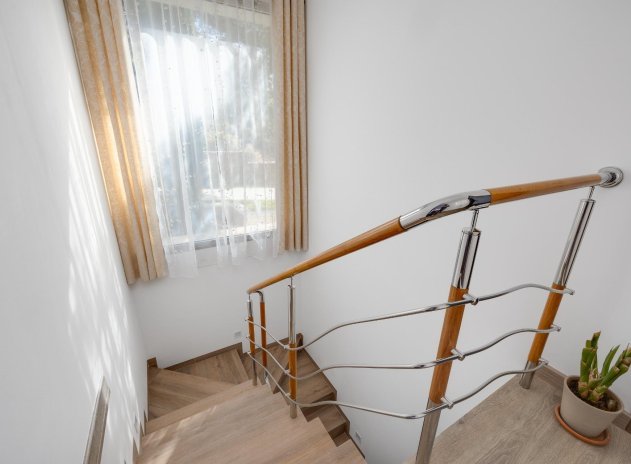 Reventa - Apartamento / Piso - San Miguel de Salinas