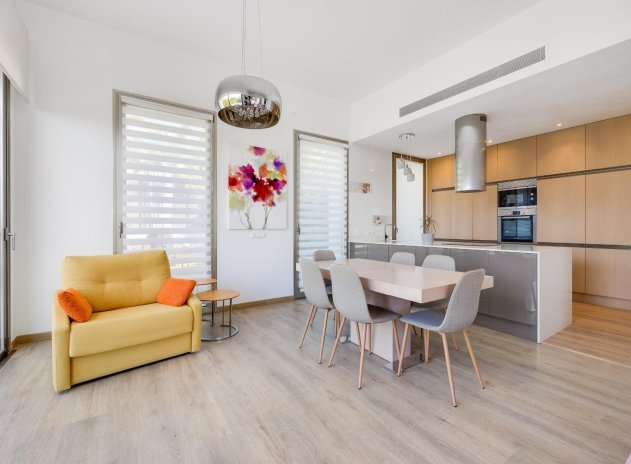 Reventa - Apartamento / Piso - San Miguel de Salinas