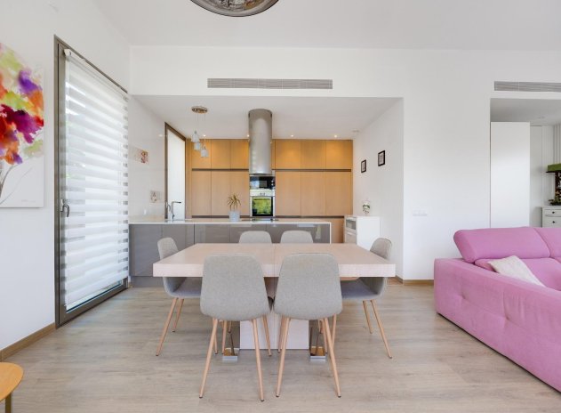 Reventa - Apartamento / Piso - San Miguel de Salinas