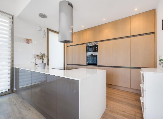 Reventa - Apartamento / Piso - San Miguel de Salinas