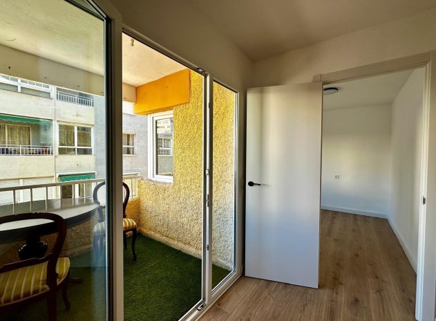 Herverkoop - Appartement - Torrevieja - Acequion