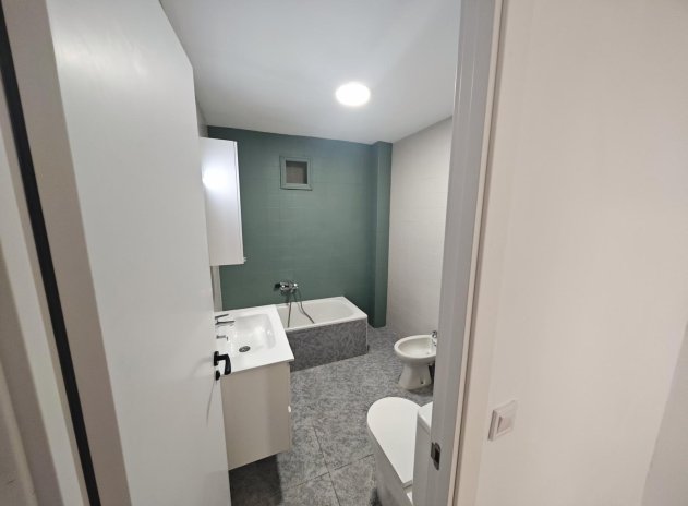 Herverkoop - Appartement - Torrevieja - Acequion