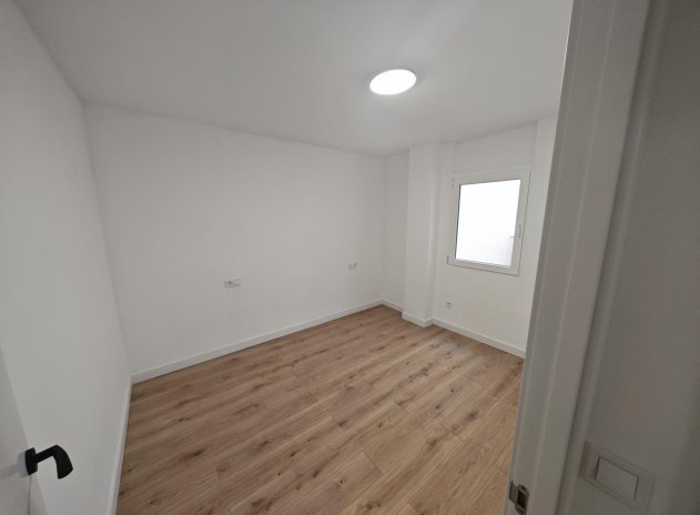 Herverkoop - Appartement - Torrevieja - Acequion