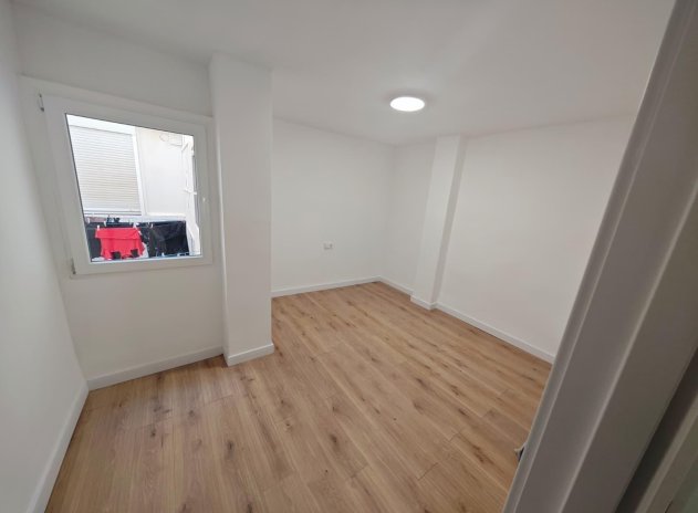 Herverkoop - Appartement - Torrevieja - Acequion