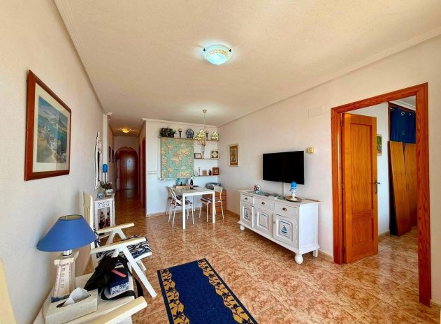 Resale - Apartment / Flat * - Torrevieja *