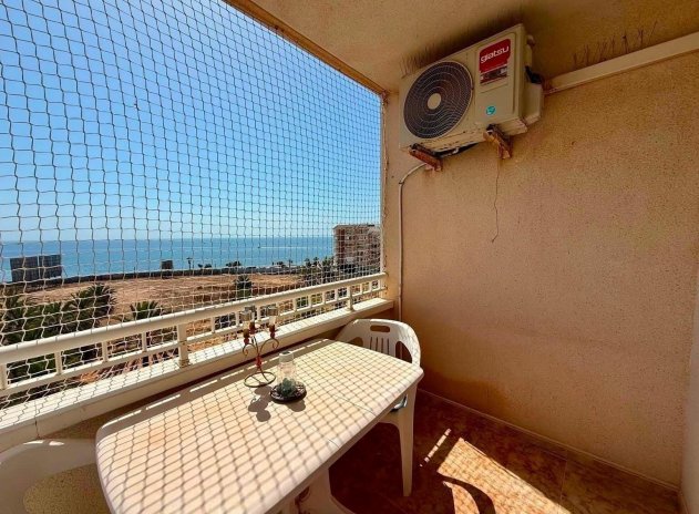 Resale - Apartment / Flat * - Torrevieja *