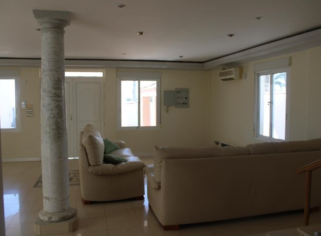 Herverkoop - Villa - Jacarilla - Comunidad valenciana