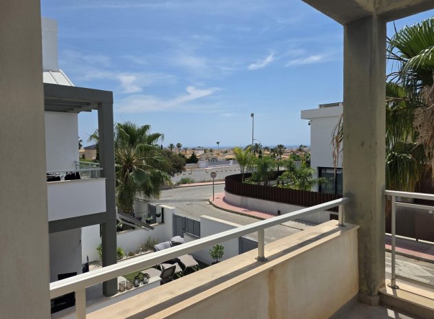 Resale - Townhouse * - Orihuela Costa * - Lomas de Cabo Roig *