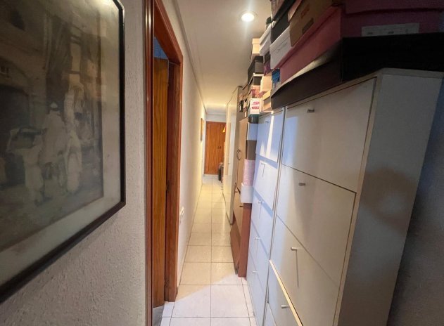 Resale - Apartment / Flat * - Torrevieja *