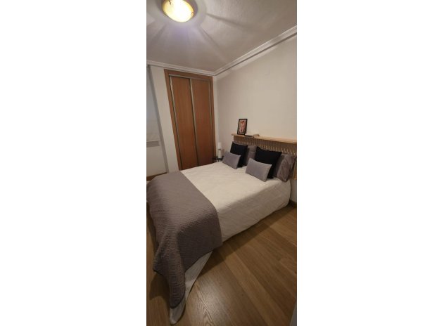 Resale - Apartment / Flat * - Torrevieja *