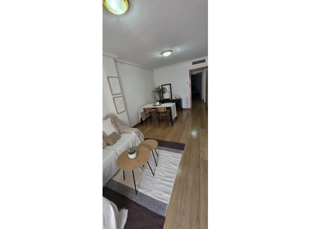 Resale - Apartment / Flat * - Torrevieja *