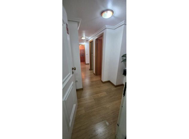 Resale - Apartment / Flat * - Torrevieja *