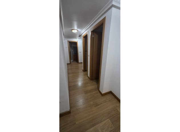 Resale - Apartment / Flat * - Torrevieja *