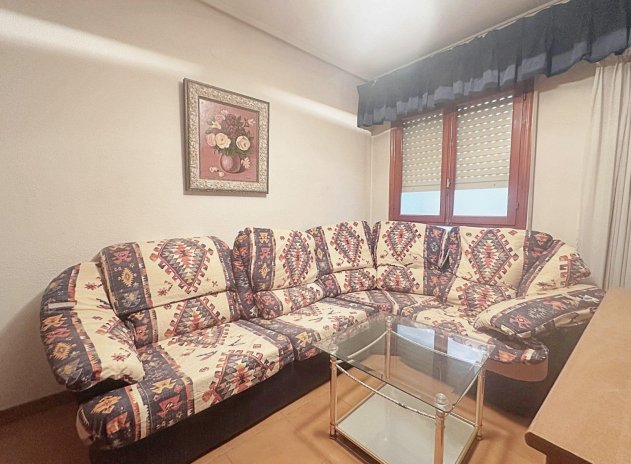 Resale - Apartment / Flat * - Torrevieja *
