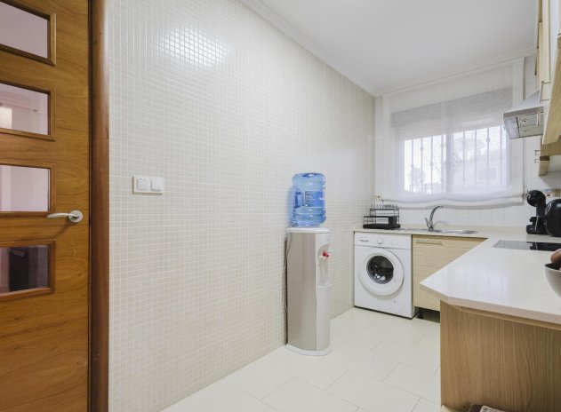 Herverkoop - Villa - Torrevieja - Aguas Nuevas