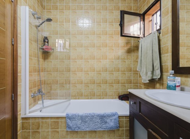 Herverkoop - Villa - Torrevieja - Aguas Nuevas