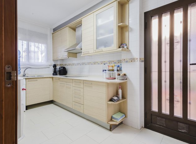 Herverkoop - Villa - Torrevieja - Aguas Nuevas