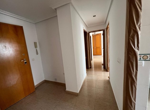 Wiederverkauf - Wohnung - Torrevieja - Parque de las Naciones