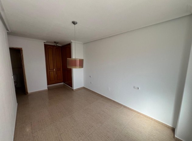 Wiederverkauf - Wohnung - Torrevieja - Parque de las Naciones