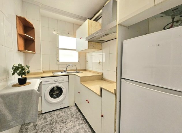Herverkoop - Appartement - Torrevieja - Playa de los Locos