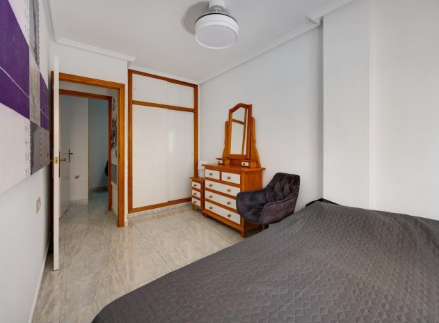 Herverkoop - Appartement - Torrevieja - Playa del Cura