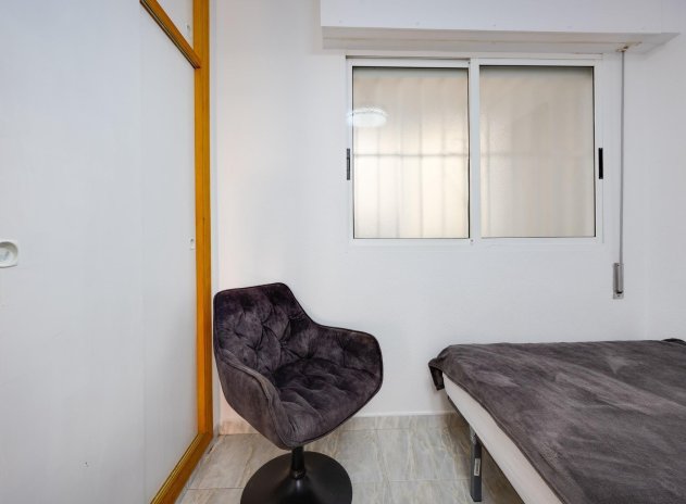 Herverkoop - Appartement - Torrevieja - Playa del Cura
