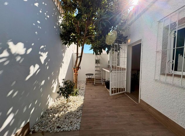 Herverkoop - Rijwoning - Orihuela Costa - La Chismosa