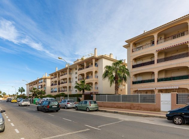Reventa - Apartamento / Piso - Orihuela Costa - La Chismosa