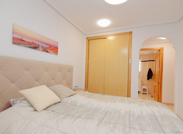 Reventa - Apartamento / Piso - Orihuela Costa - La Chismosa
