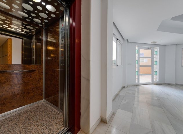 Reventa - Apartamento / Piso - Orihuela Costa - La Chismosa