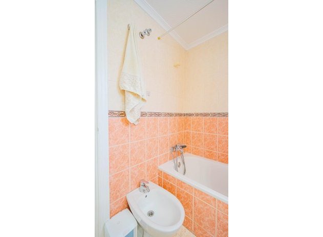 Wiederverkauf - Wohnung - Torrevieja - Parque de las Naciones