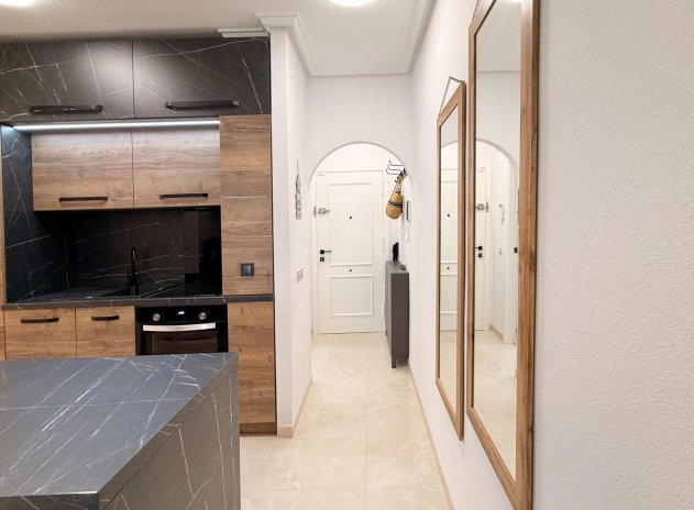 Herverkoop - Appartement - Torrevieja - Playa de los Locos