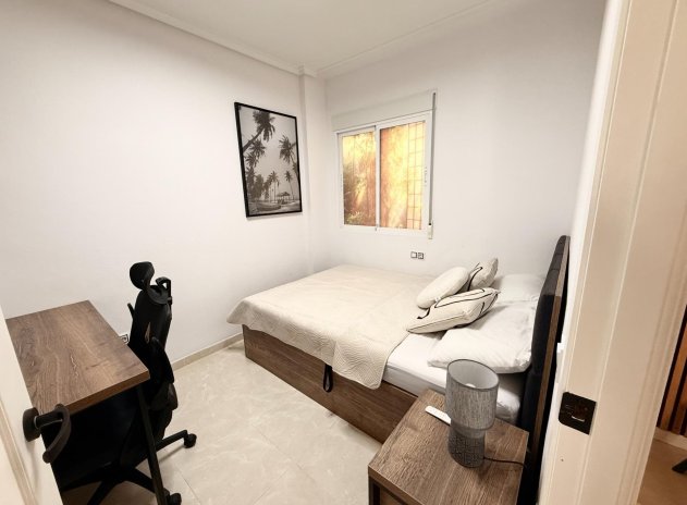 Herverkoop - Appartement - Torrevieja - Playa de los Locos