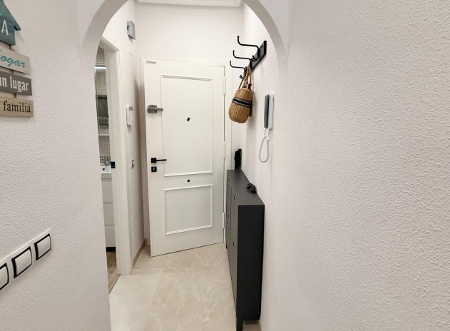 Herverkoop - Appartement - Torrevieja - Playa de los Locos