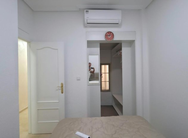 Herverkoop - Appartement - Torrevieja - Playa de los Locos
