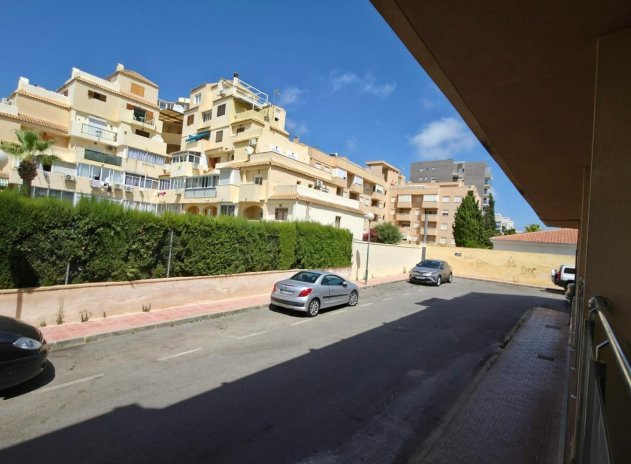 Herverkoop - Appartement - Torrevieja - Playa de los Locos