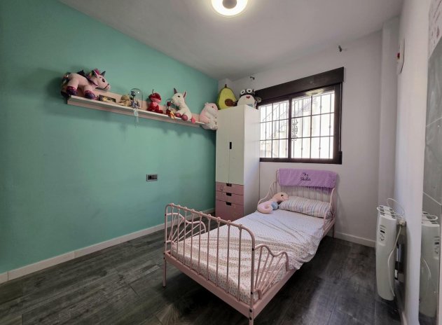 Herverkoop - Villa - Torrevieja - Aguas Nuevas