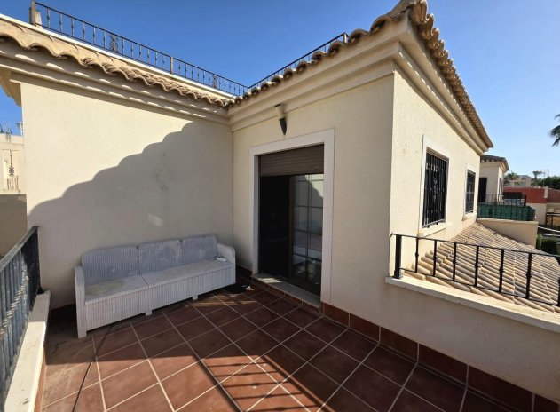 Herverkoop - Villa - Torrevieja - Aguas Nuevas