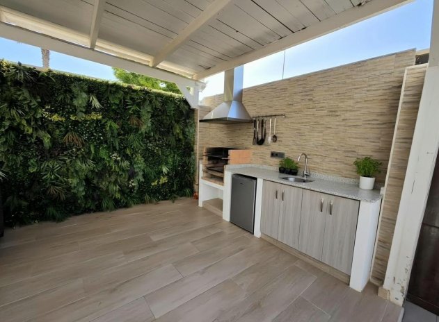 Herverkoop - Villa - Torrevieja - Aguas Nuevas