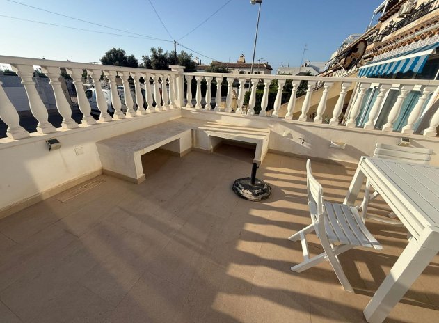 Resale - Apartment / Flat * - Torrevieja * - Miramar - Torre del Moro