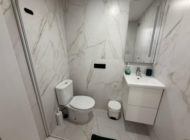 Resale - Apartment / Flat * - Torrevieja * - Miramar - Torre del Moro