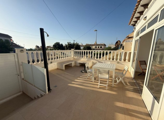 Resale - Apartment / Flat * - Torrevieja * - Miramar - Torre del Moro