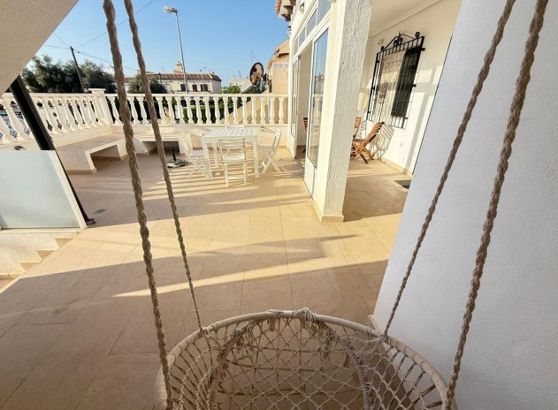 Resale - Apartment / Flat * - Torrevieja * - Miramar - Torre del Moro