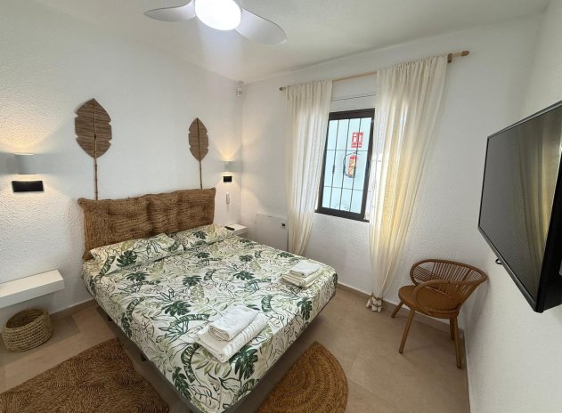 Resale - Apartment / Flat * - Torrevieja * - Miramar - Torre del Moro