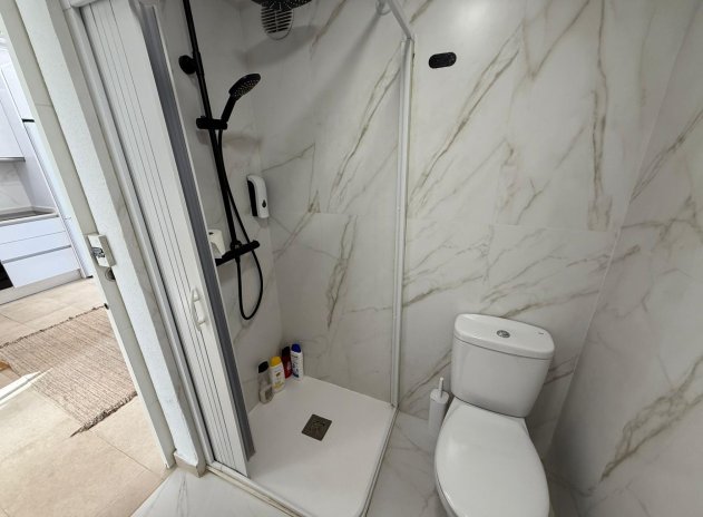Resale - Apartment / Flat * - Torrevieja * - Miramar - Torre del Moro