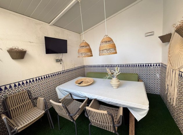 Resale - Apartment / Flat * - Torrevieja * - Miramar - Torre del Moro