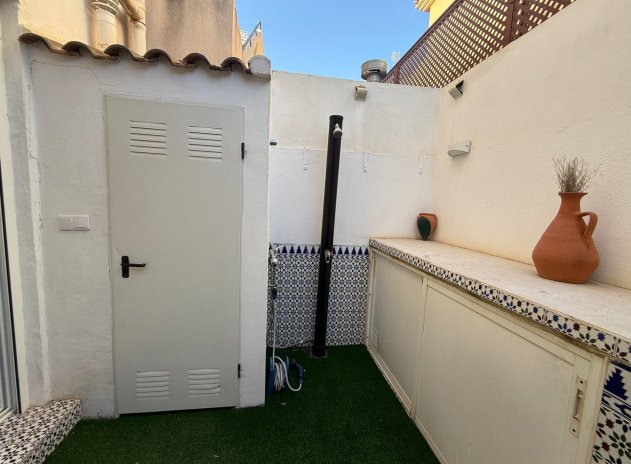 Resale - Apartment / Flat * - Torrevieja * - Miramar - Torre del Moro