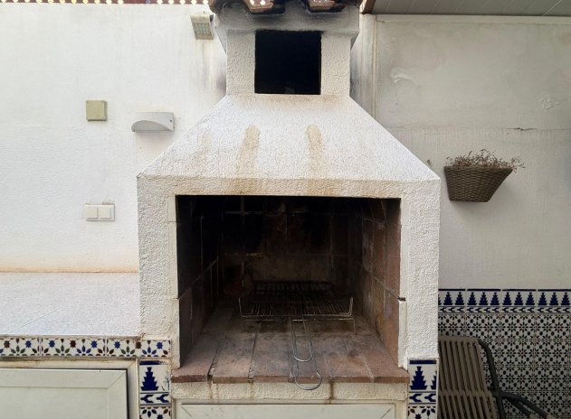 Resale - Apartment / Flat * - Torrevieja * - Miramar - Torre del Moro